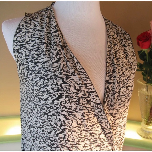 🖤Beautiful Chanel silk dress🖤 - Picture 7 of 8